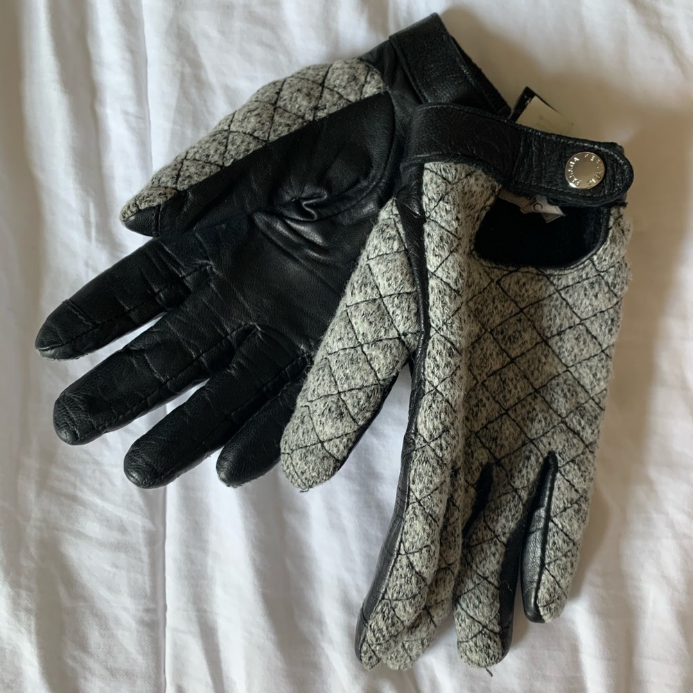 Banana Republic Leather gloves